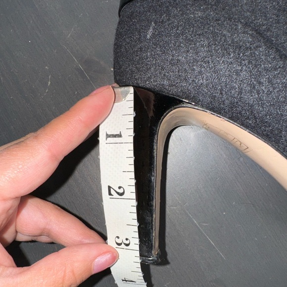 Gianvito Rossi Women’s Black and Grey bootie - Picture 11 of 11